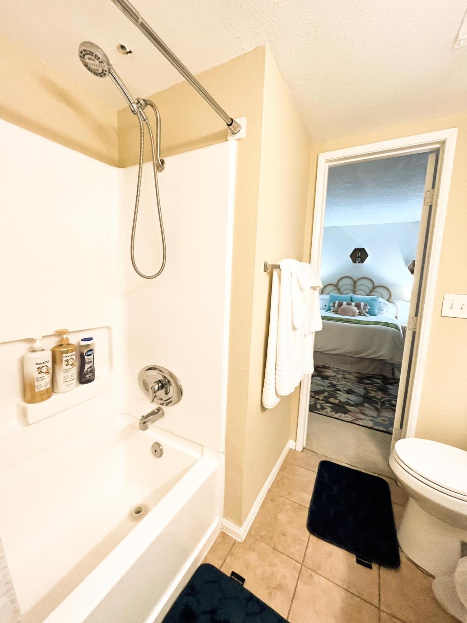 Stylish 2 Bedroom Near Ontario Airport Фонтана Екстериор снимка