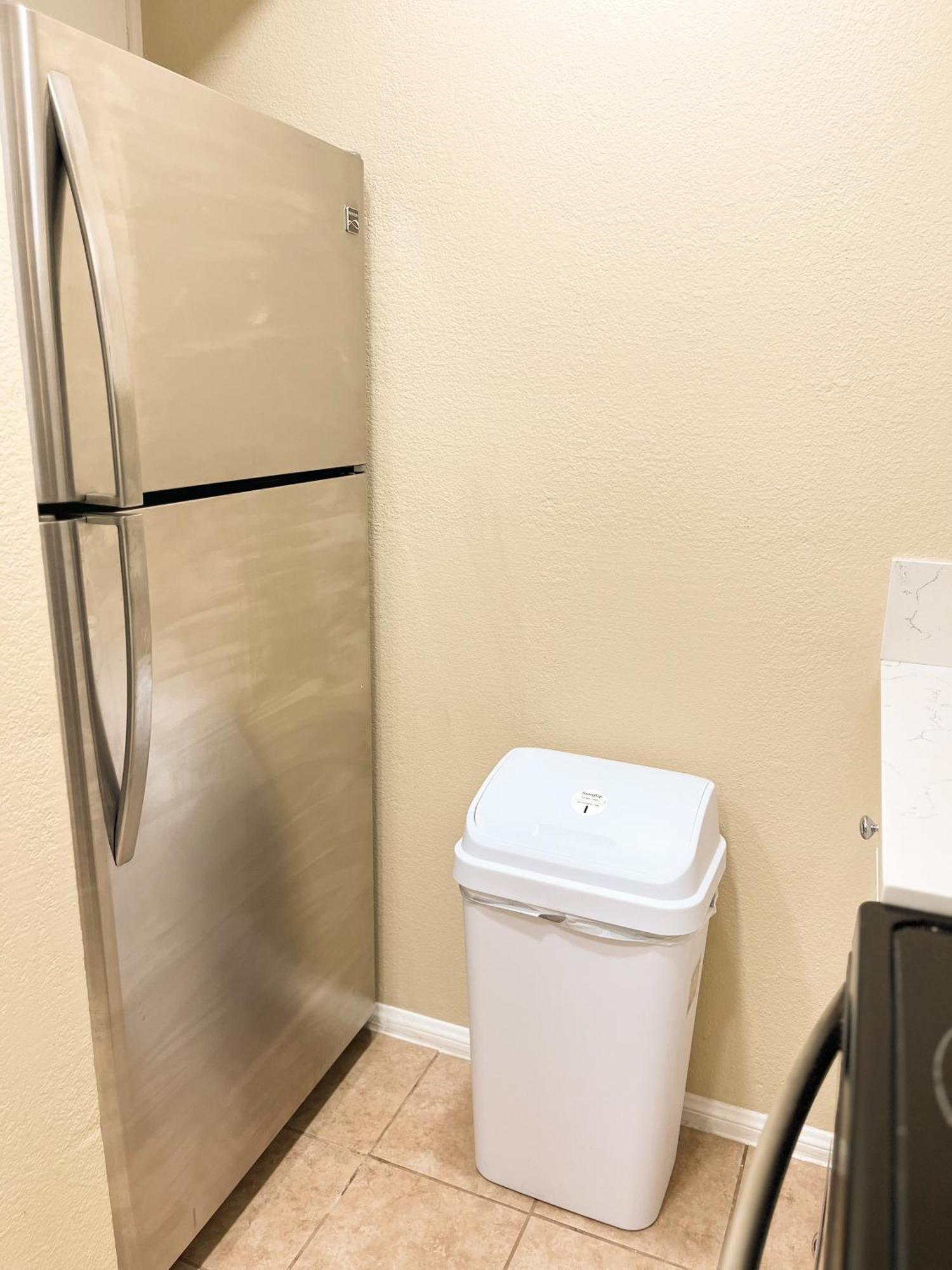 Stylish 2 Bedroom Near Ontario Airport Фонтана Екстериор снимка